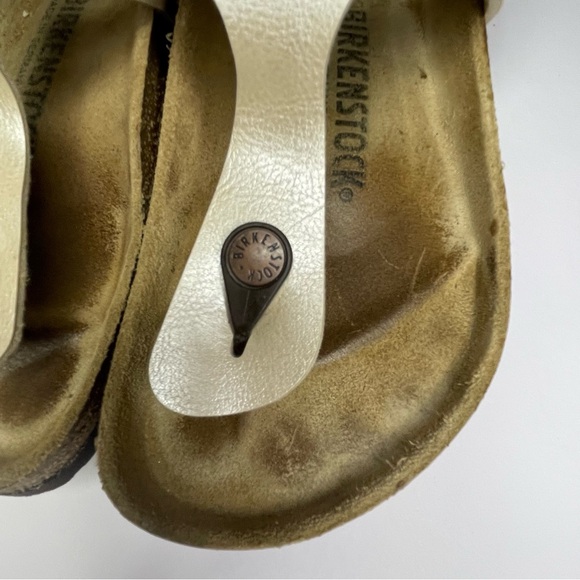 Birkenstock Gizeh Sandals Women’s EU 37 US 6 Gold Metallic Birko-Flor Thong - Picture 11 of 15